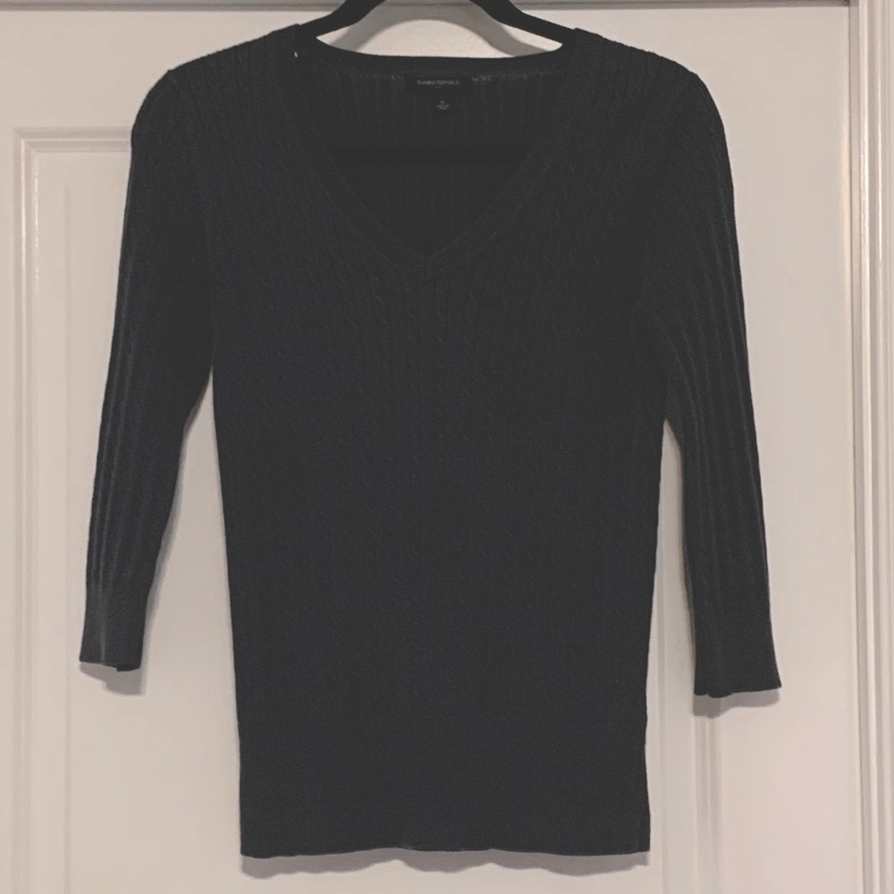 V-Neck 3/4 Sleeve Top